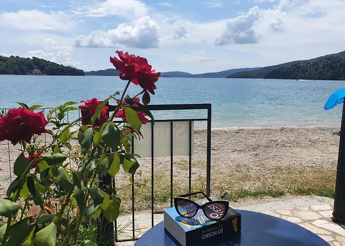 Daglas House Feriehus Nydri (Lefkada)
